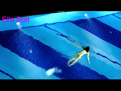 ❤️ No puc parar de mirar-la, jove rossa presa nedant nua a la piscina del complex ELLA BOLT ❤ Vídeo sexual al ca.pornolymp.ru